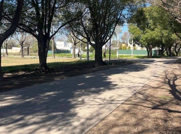 Venta Lote/paseo del Este/ Frente Este - 3