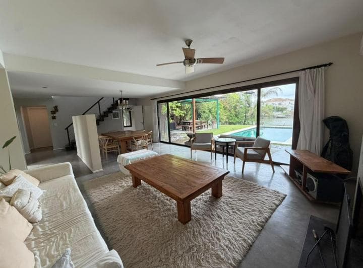 Alquiler y Venta de Casa Amoblada en Las Glorietas, Nordelta – Vista Al Lago, 4 Dorm. y Pileta - 3