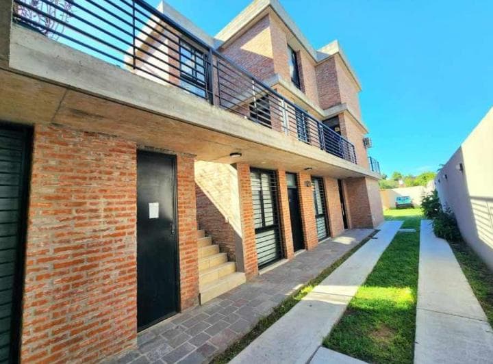 Departamento Tipo Dúplex 3 Ambientes en Venta en Ituzaingo - 2