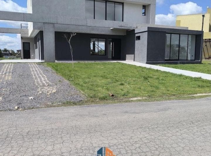 Venta Casa a Laguna 4 Habitaciones Horizontes Al Sur - 4