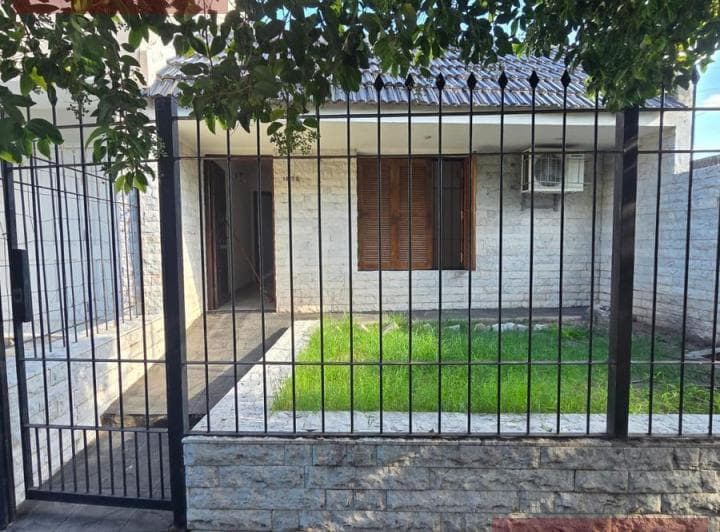 Crisol Sur Casa en Oportunidad de Dos Dorm. con Patio - 2