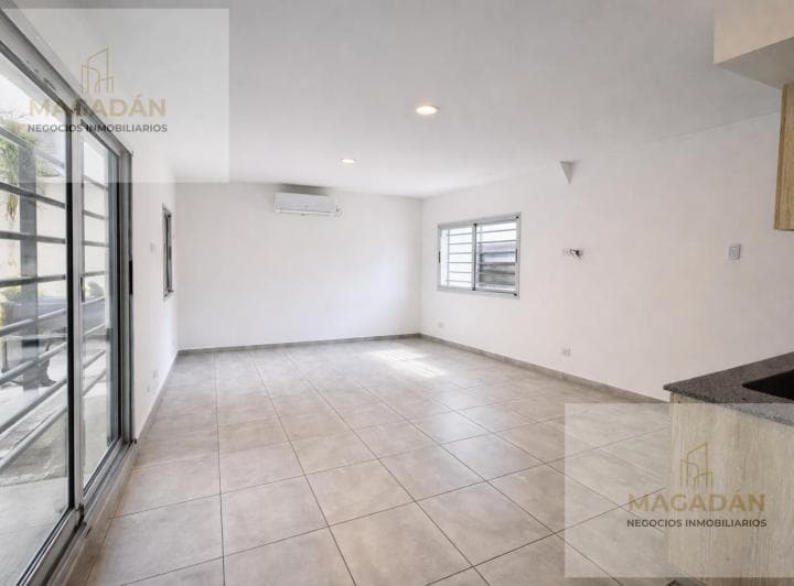 Venta - Departamento Mono Ambiente - Villa Luzuriaga - Acepta Permuta - 2