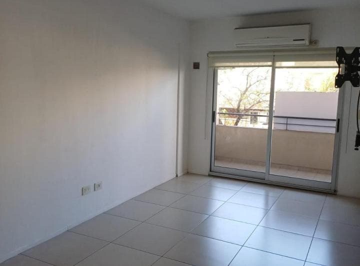 Venta Departamento 2 Ambientes Al Frente con Balcón y Amenities - 3