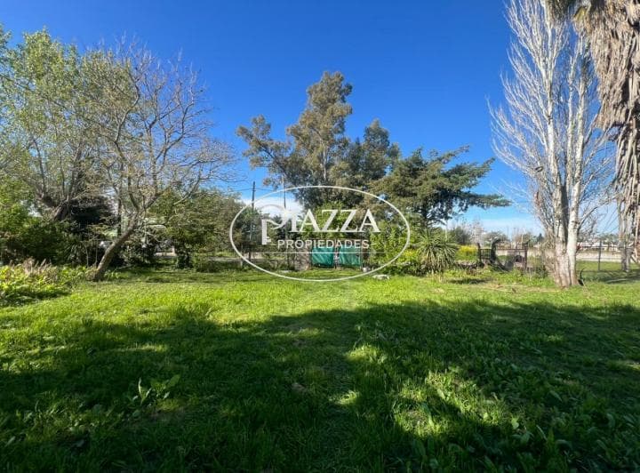 Lote 1.800 m² (30x60) a 4 Cuadras del Nuevo Shopping – Zona Mixta – 16 E/ 517 y 520 - 4
