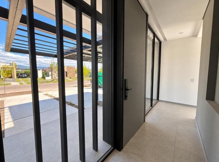 Casa en Venta en Barrio Privado en Lujan de Cuyo - 4