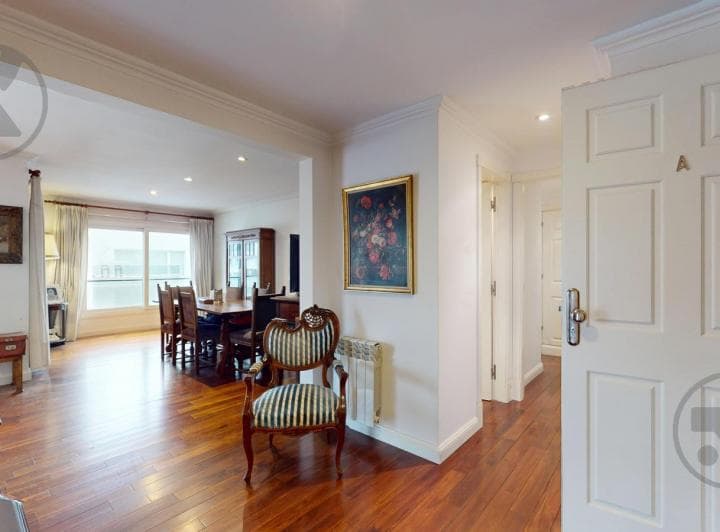 Venta | Exclusivo 4 Ambientes con Cochera | Jardines de Dumbledor | Zona Guemes - 3