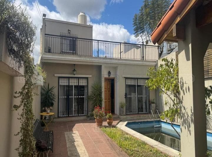 Casa Chalet en Alquiler en Olivos, Vicente López, G. B. a. Zona Norte - 5
