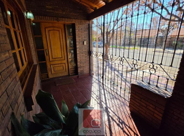 Cocucci Inmobiliaria Vende Casa en Maipu - 5