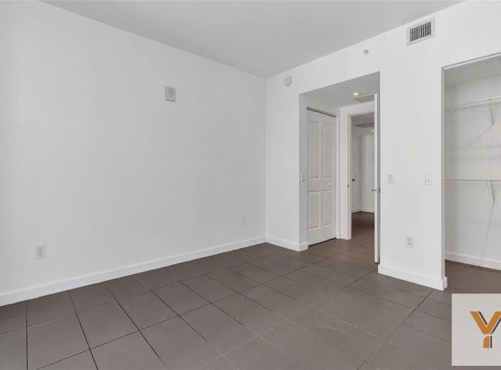 Departamento en Venta - 1 Dormitorio 1 Baño - Florida - 2