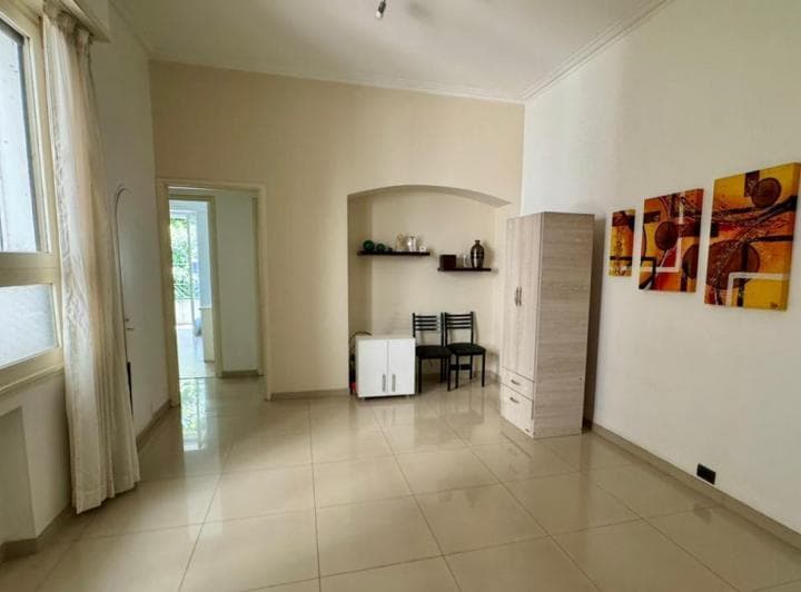 Venta de Departamento de 3 Ambientes con Dependencia. Reciclado. - 2