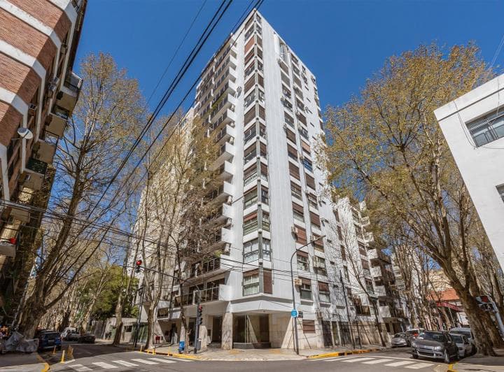 Departamento - Venta - 4 Ambientes - Master Suite - Amplio Patio - 2 Cocheras - Belgrano - 2