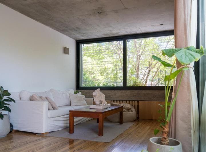 Exclusivo Semipiso de 3 Ambientes Escritorio y 2 Cocheras en Coghlan - 2