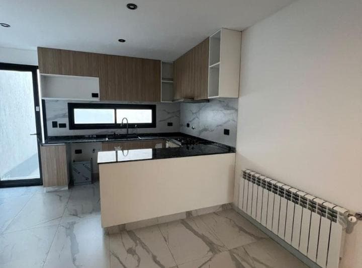 Villa Luro. Pola 900 Triplex/ph 4 Amb. 2 Cocheras Balcon y Patio - 4