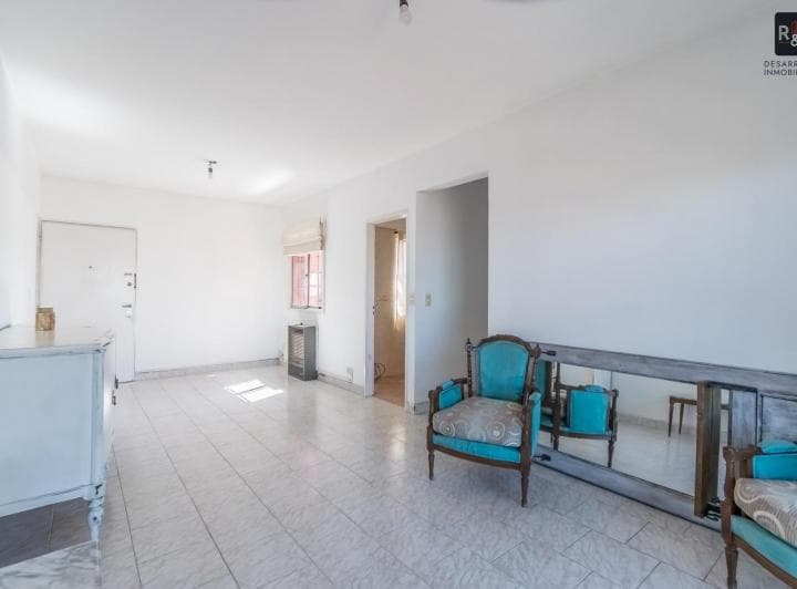 Venta de Departamento 4 Ambientes, Cochera y Balcón en La Boca - Muy Luminoso - 4