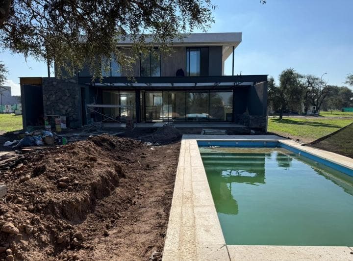 Casa de Diseño en Siete Soles Naturaleza Urbana - 2