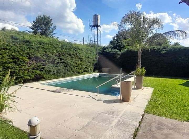 Venta Casa, Quincho y Pileta Climatizada, Parque Sakura, Exaltacion de La Cruz - 3