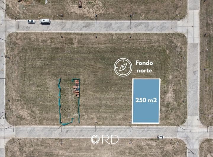 Lote en Venta | Abras de Manantiales | 250 m² Residencial | Fondo Norte y Ubicación Central - 2
