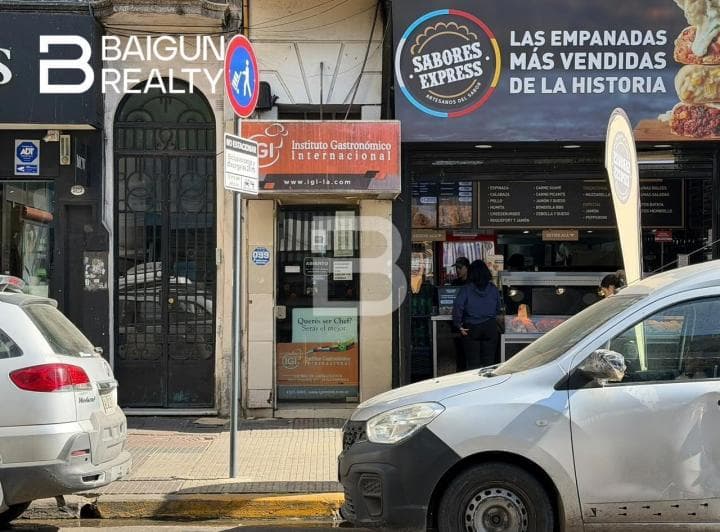 Local en Villa Urquiza - 2