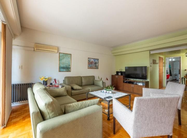Venta Departamento 4 Ambientes Mas Dependencia con Balcón y Cochera - 4