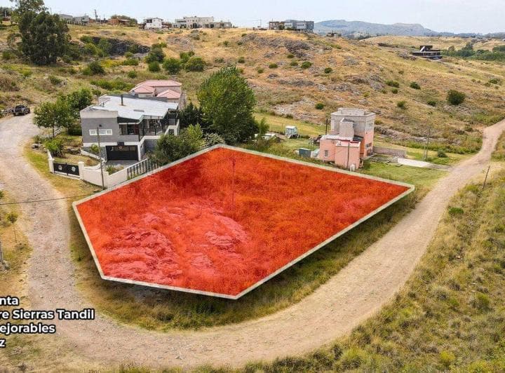 En Venta Terreno de 793 m² en Loteo Entre Sierras - 2