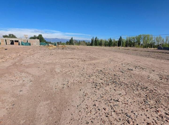 Terreno / Lote en Venta de 300 m² Ubicado en Cruz de Piedra - 3