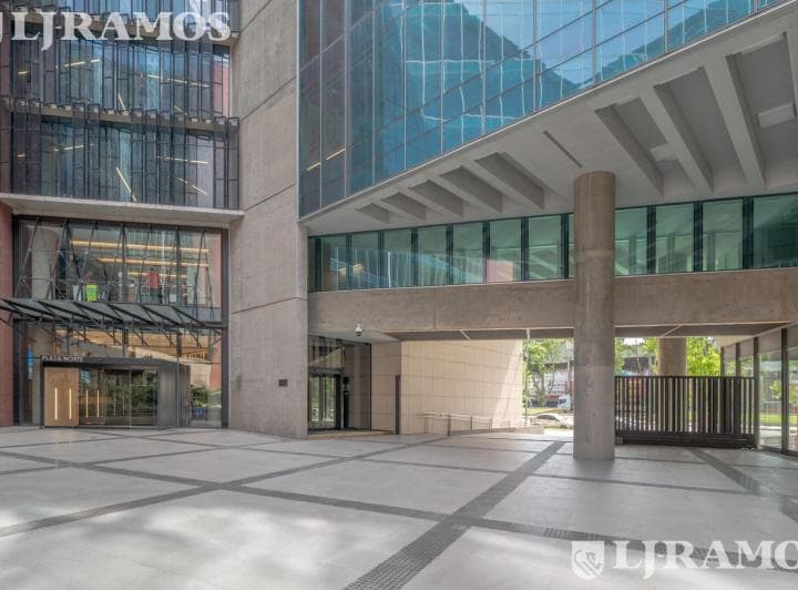Oficina en Distrito Quartier - 3