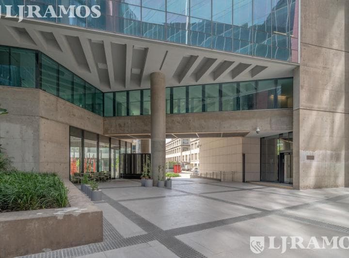Oficina en Distrito Quartier - 5