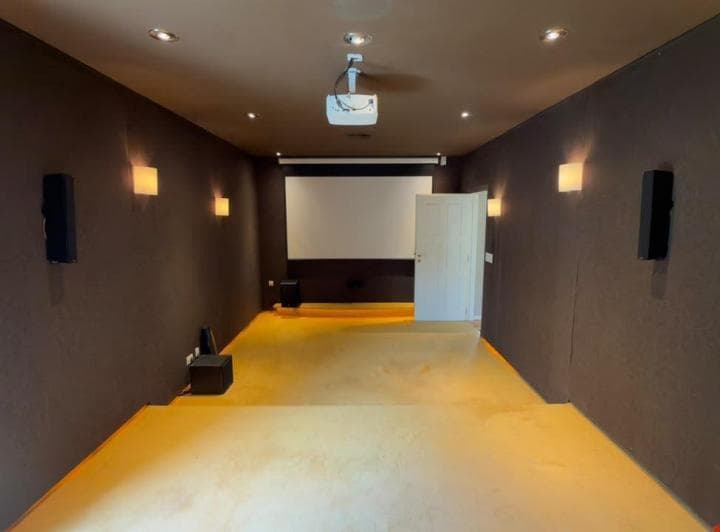 Venta Casa Abril Club de Campo Guillermo Hudson 4 Ambientes Bodega Sala de Cine Piscina - 5