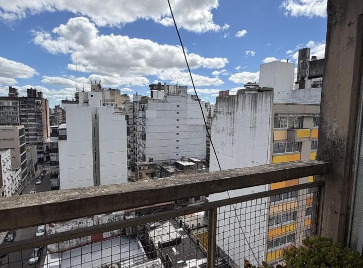 Venta / Permuta - Departamento 2 Dorm. con Vista Despejada - Centro, Rosario. - 3