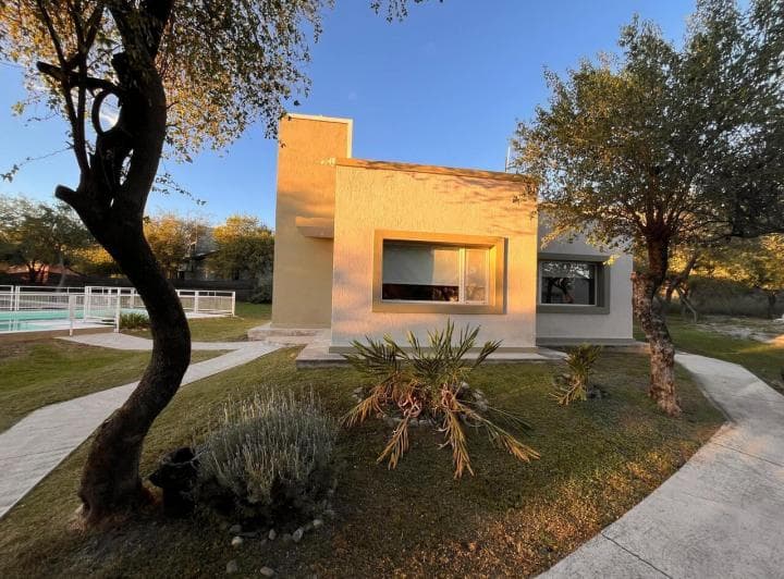 Complejo Turistico de 8 Apartamentos y Una Casa Merlo San Luis - 2