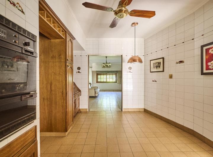 Casa en Venta 4 Amb | Barrio Naon | C/garage, Patio, Parrilla y Terraza | 227 m² - 2