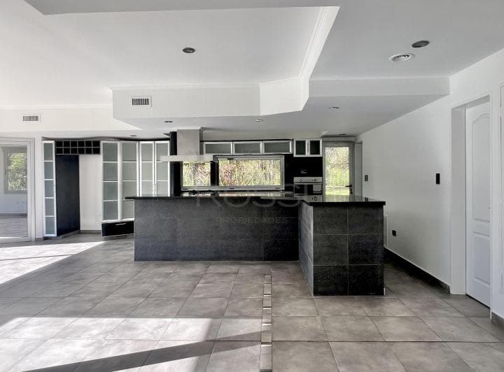 Casa 280 m² | Suite en Pb | Pileta | Quincho con Parrilla - Barrio Cerrado Santa Ana - 5