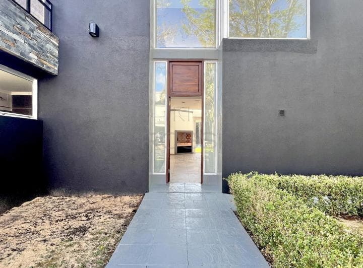 Casa 280 m² | Suite en Pb | Pileta | Quincho con Parrilla - Barrio Cerrado Santa Ana - 3