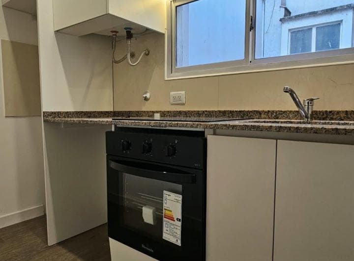 Bellísimo Depto de 2 Amb C/balcón Terraza Para Alquiler por 24 Meses - 4