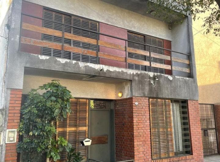 Casa en Venta Sobre La Calle Comisionado Indart 2761, en Pleno Centro de San Justo. - 2