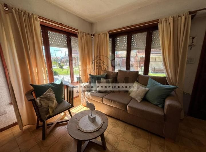 Duplex de 3 Ambientes en Complejo - Estacionamiento y Parrilla - 2