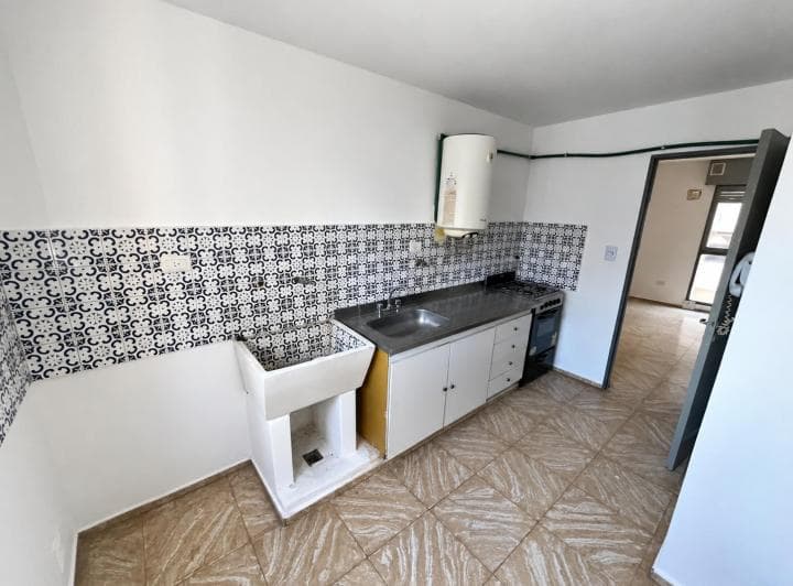 Departamento de 2 Dorm. en Marcelo T. de Alvear Al 300 - 4