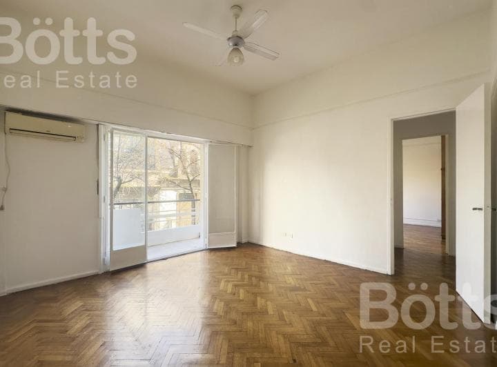Venta Departamento 3 Ambientes con Balcon Balvanera - 2