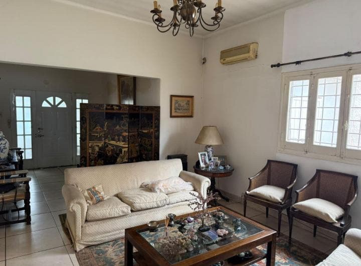 Hermosa Casa/ Almirante Brown N°1825 - 5