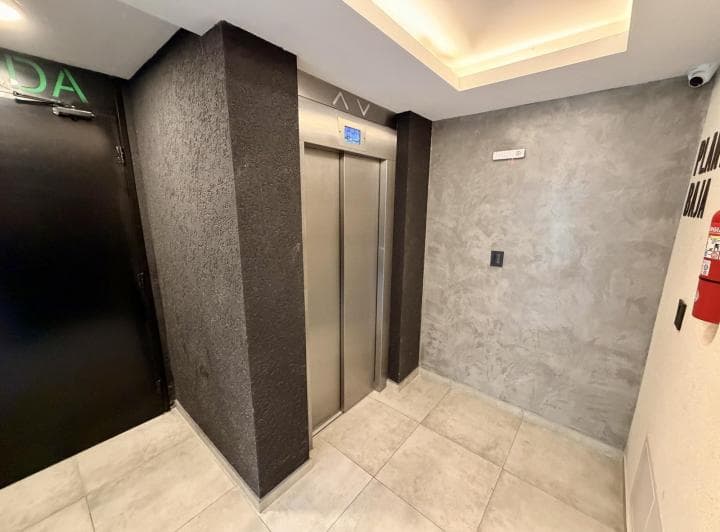 Dpto en Alquiler Anual - 2 Dorm. (Uno en Suite) - 2 Baños - Balcon con Asador - Cochera - 4