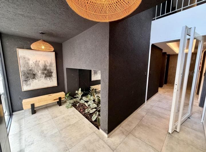 Dpto en Alquiler Anual - 2 Dorm. (Uno en Suite) - 2 Baños - Balcon con Asador - Cochera - 3