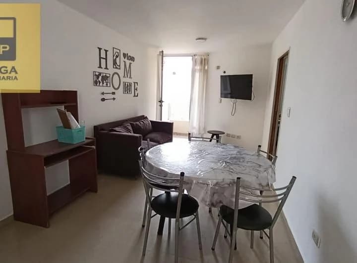 Dpto 1 Dormitorio - Balcón a m Plaza Jeronimo del Barco - 2