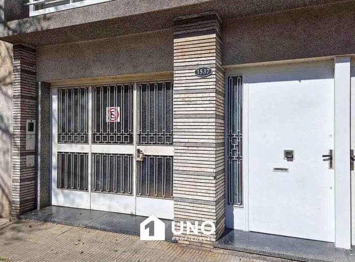 Casa de 3 Dorm. en Planta Alta, Ubicada en Barrio Abasto. Apto Crédito. - 3