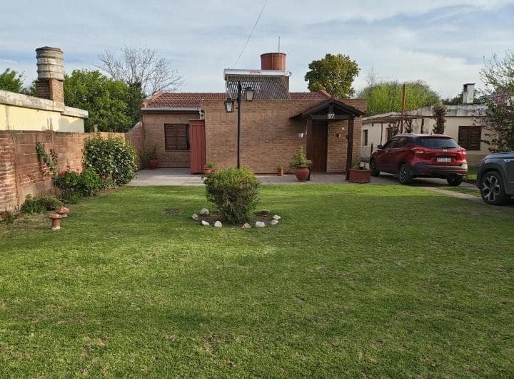 Casa en Venta Barrio Guiñazú 3 Dorm. - 4
