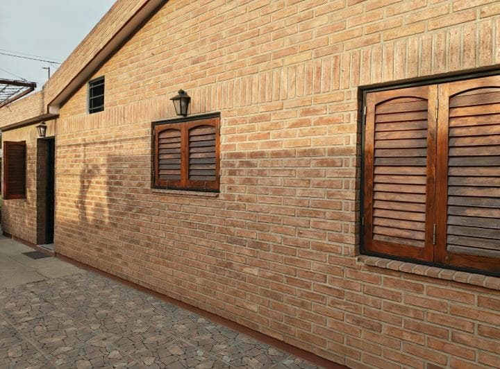 Casa en Venta Barrio Guiñazú 3 Dorm. - 5