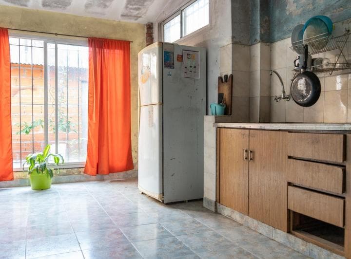 Venta Casa 4 Ambientes Oportunidad Unica en Mataderos - 2