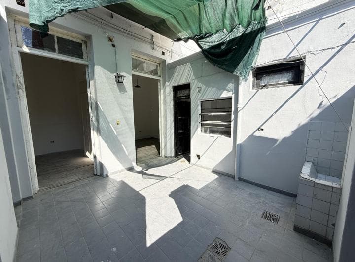 Depto Pasillo en Pleno Pichincha 2 Habitaciones Más Comodín. Patio. Sin Expensas - 5