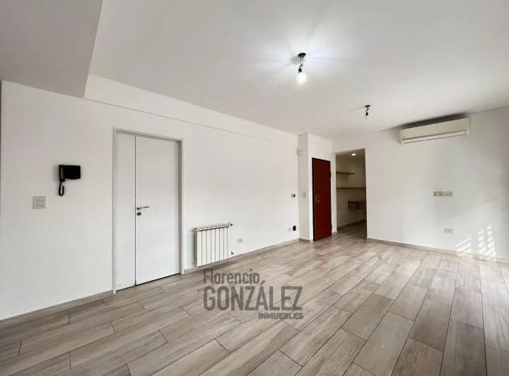 Alquiler Departamento de 3 Ambientes con Cochera en Barrio Naon Mataderos - 5