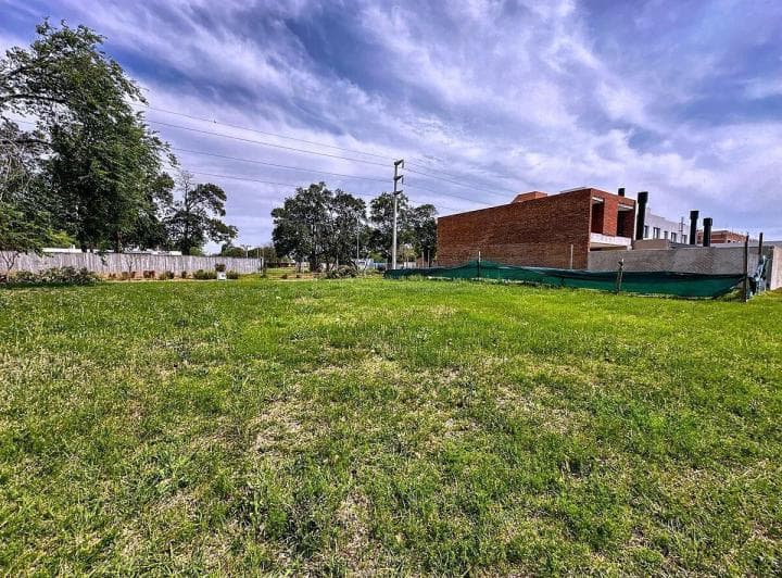 Lote en Venta 360 m² Apto Dúplex en Barrio Cerrado La Luisita, Zona Sur - 4