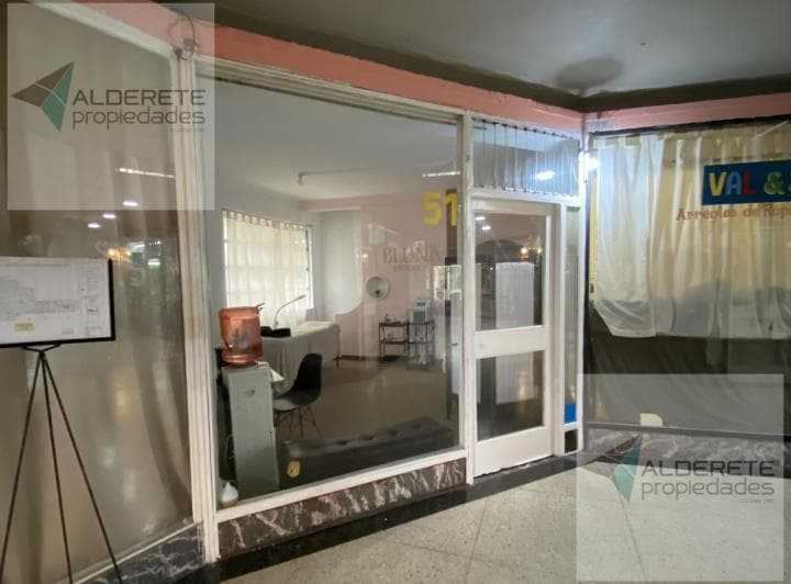 Venta de Local Comercial en Flores - 3